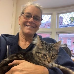 Meet your Posher, Pam